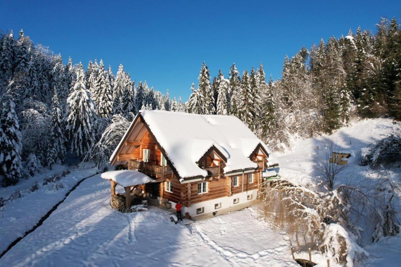 Le Dorf Bed & Breakfast *