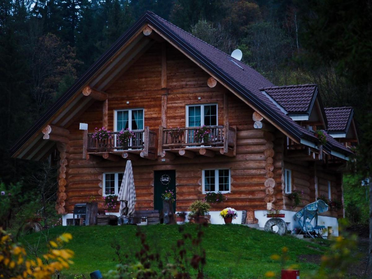 Le Dorf Bed & Breakfast *